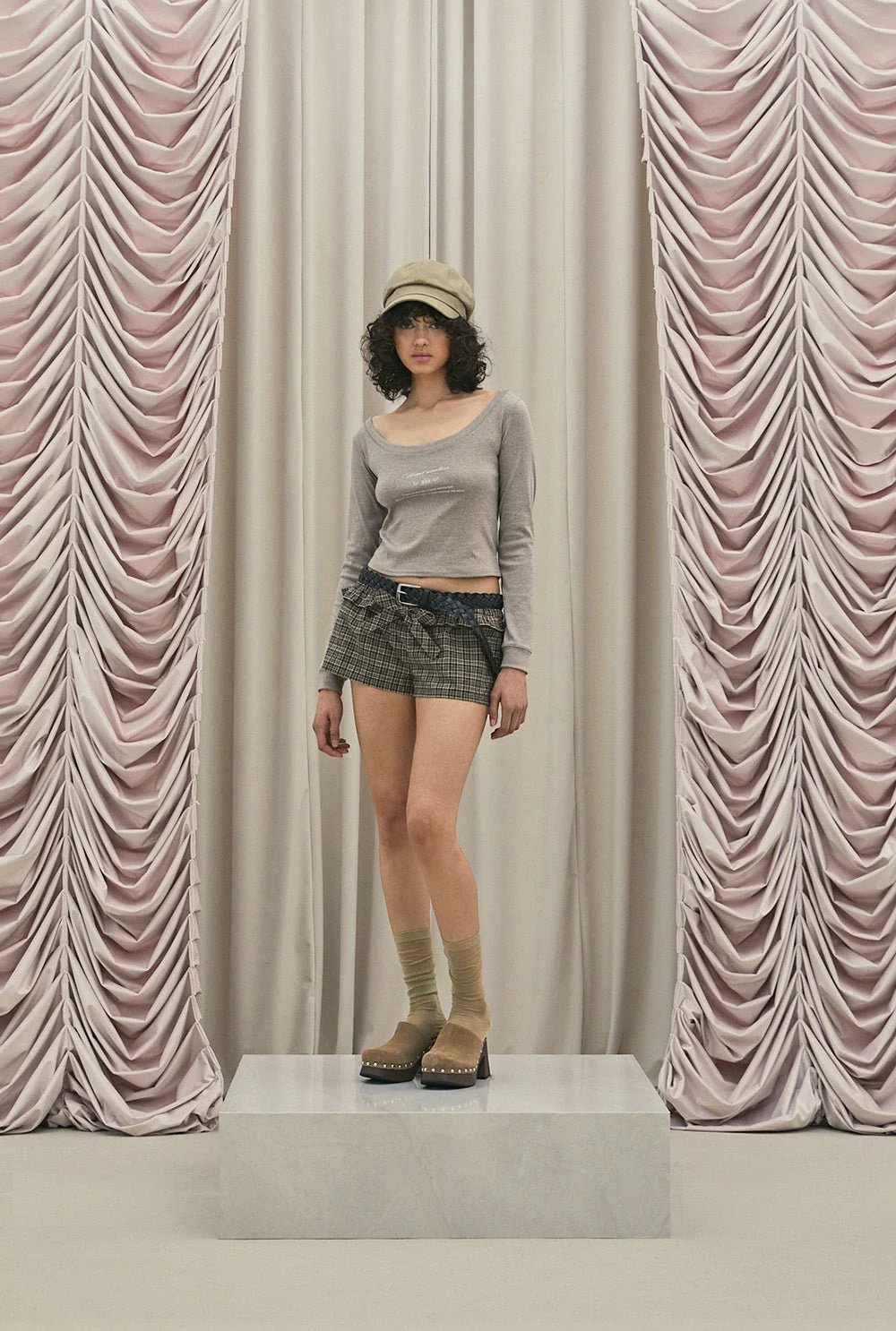 Cotton logo newsboy cap - Image 11