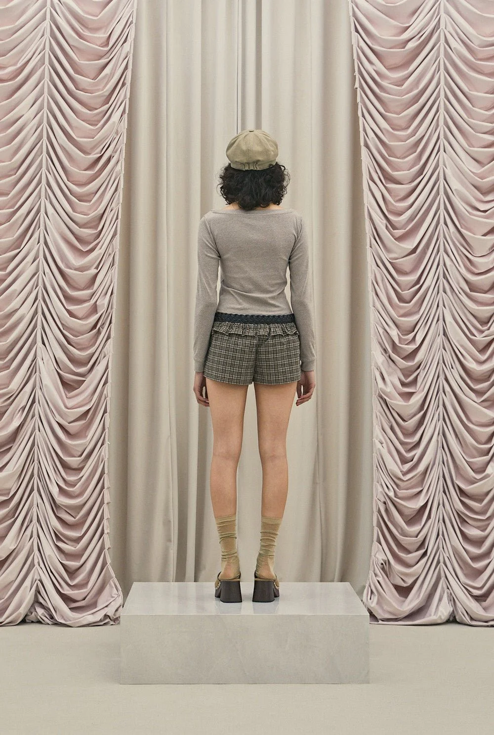 Cotton logo newsboy cap - Image 6
