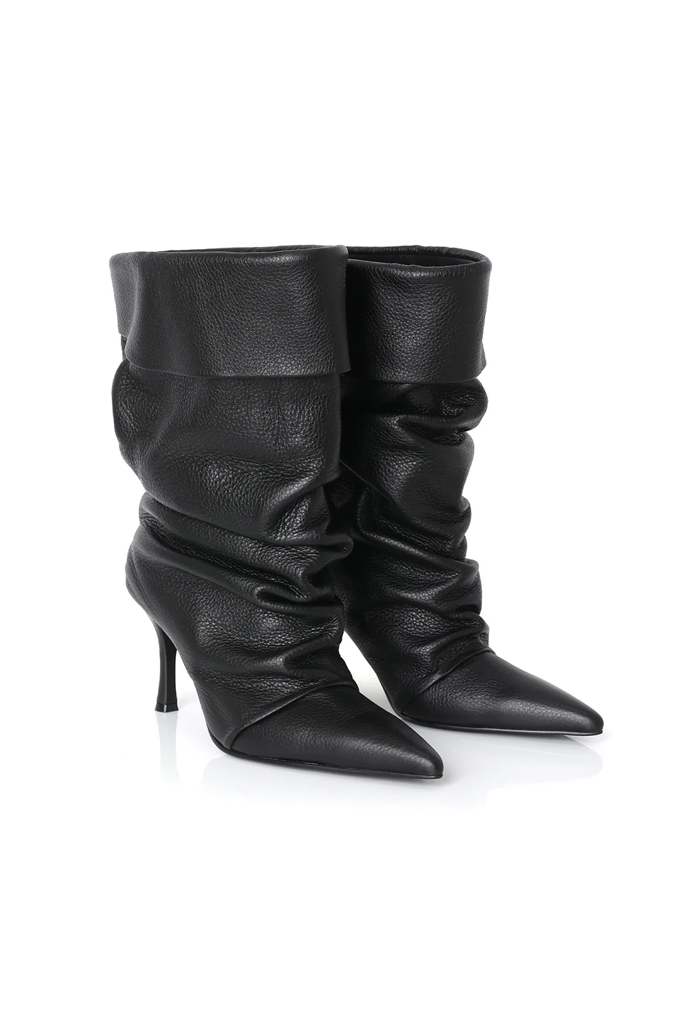 Dumbo cuffed boots